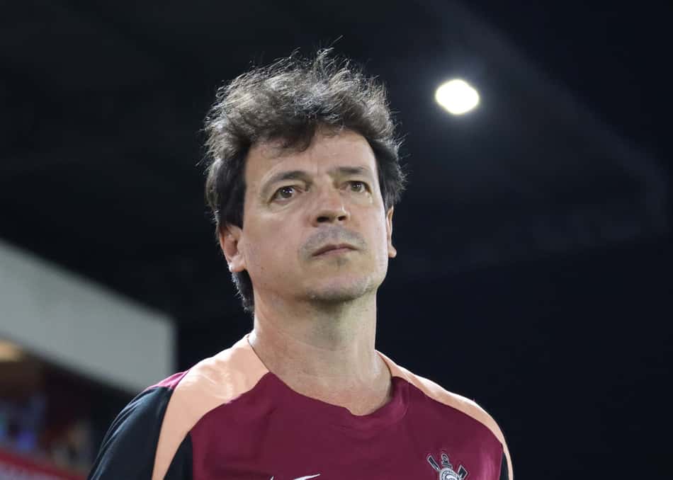 Fernando Diniz durante partida do Corinthians