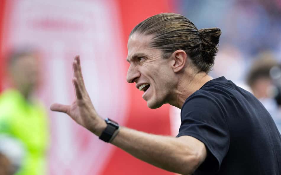 Filipe Luís em ação no duelo entre Monaco e Le Havre