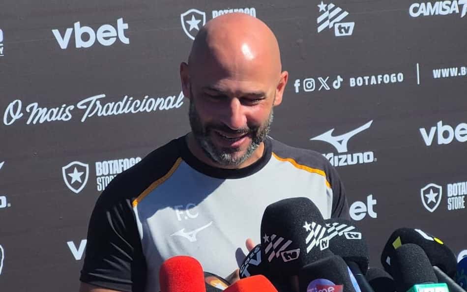 Franclim Caravlho concede entrevista no CT Lonier
