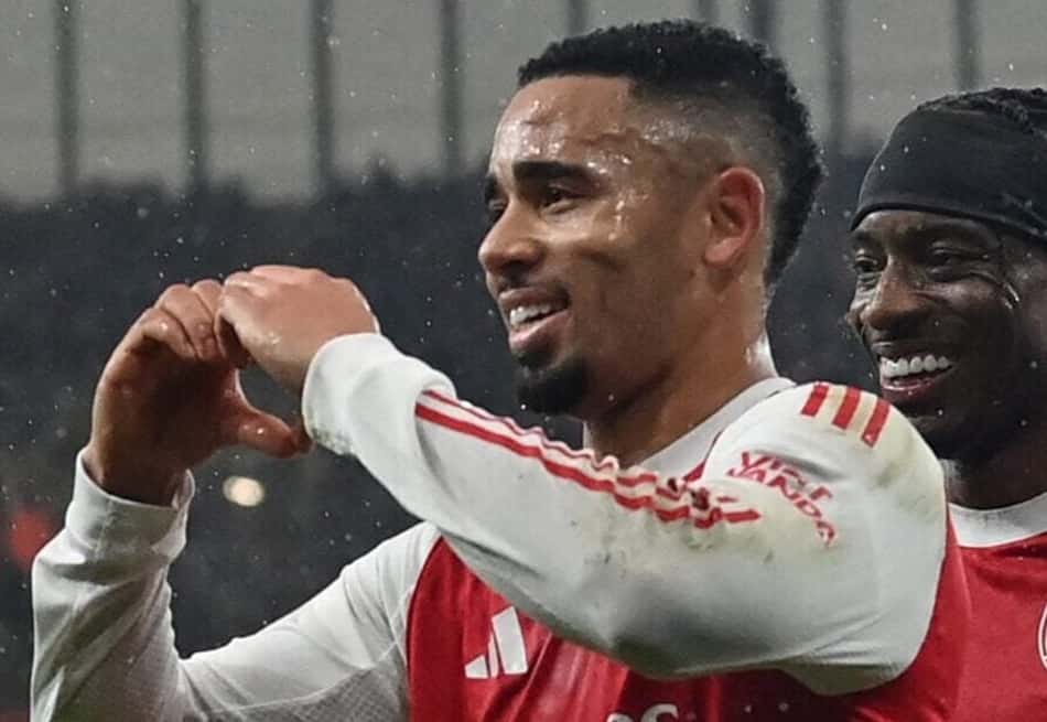 Gabriel Jesus comemora gol marcado pelo Arsenal contra o Wigan, pela FA Cup