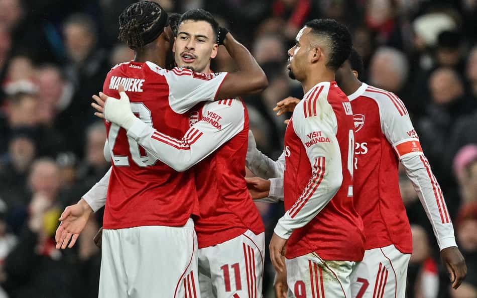 Gabriel Jesus e Gabriel Martinelli brilham na vitória do Arsenal