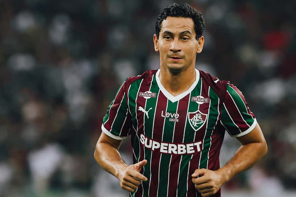 Ganso em ação na partida contra o Remo, no Maracanã, pela 24ª rodada do Brasileirão