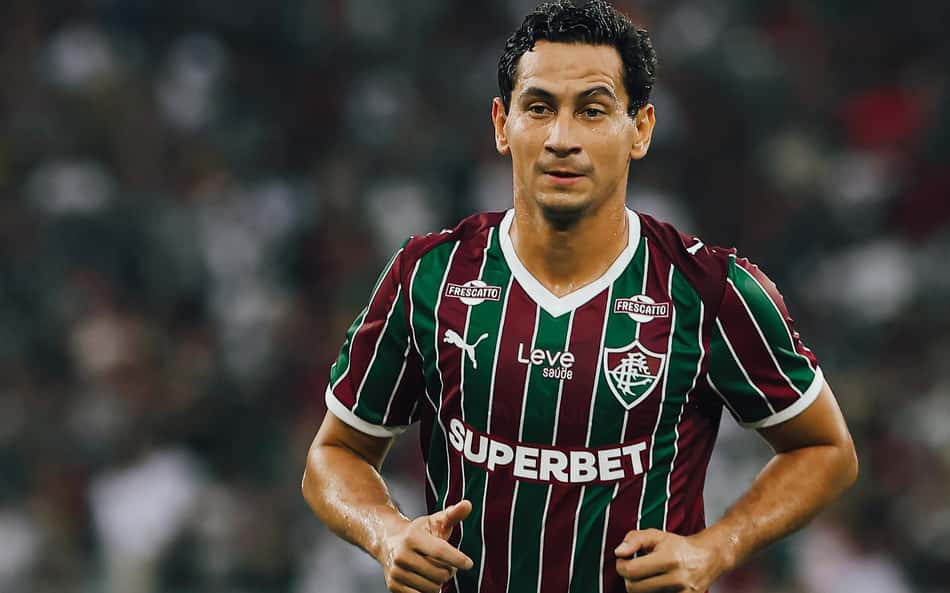 Ganso em ação na partida contra o Remo, no Maracanã, pela 24ª rodada do Brasileirão