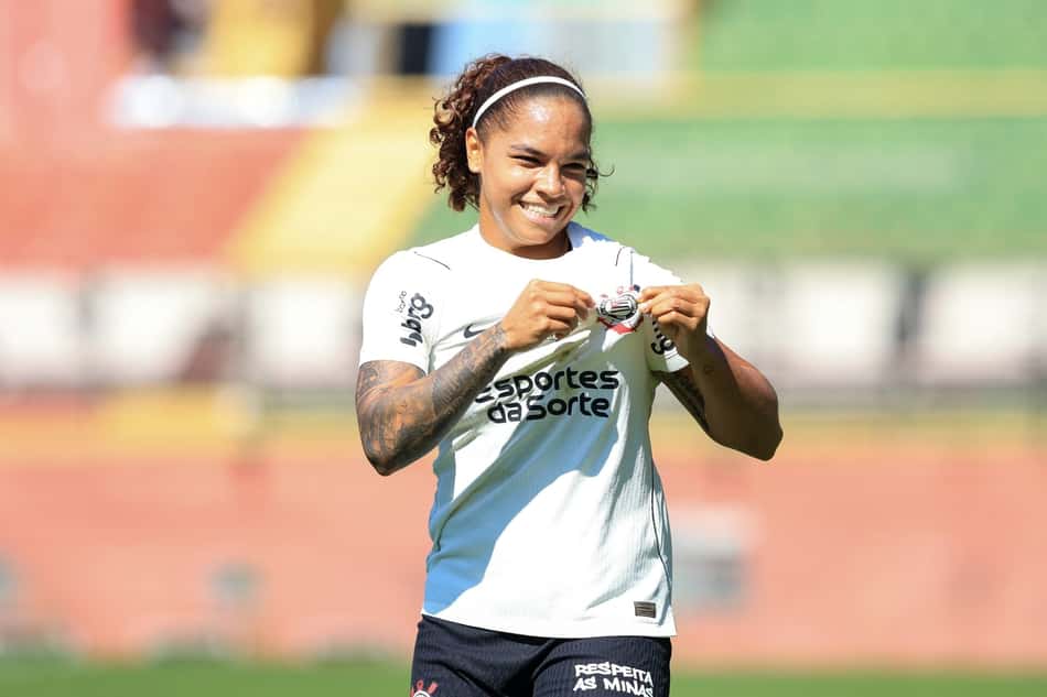 Gisela Robledo comemora gol pelo Corinthians