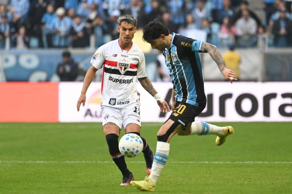 Grêmio e São Paulo pelo Campeonato Brasileiro