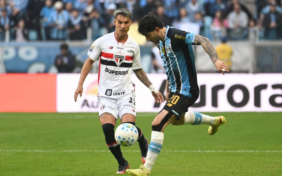 Grêmio e São Paulo pelo Campeonato Brasileiro