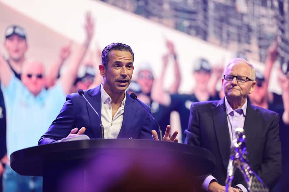Helio Castroneves (foto) e AJ Foyt são os únicos astros da IndyCar que venceram a Indy 500 como piloto e dono de equipe