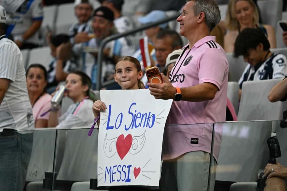 AFA também fará homenagens a pai de Lionel Messi (Foto: CHANDAN KHANNA / AFP)