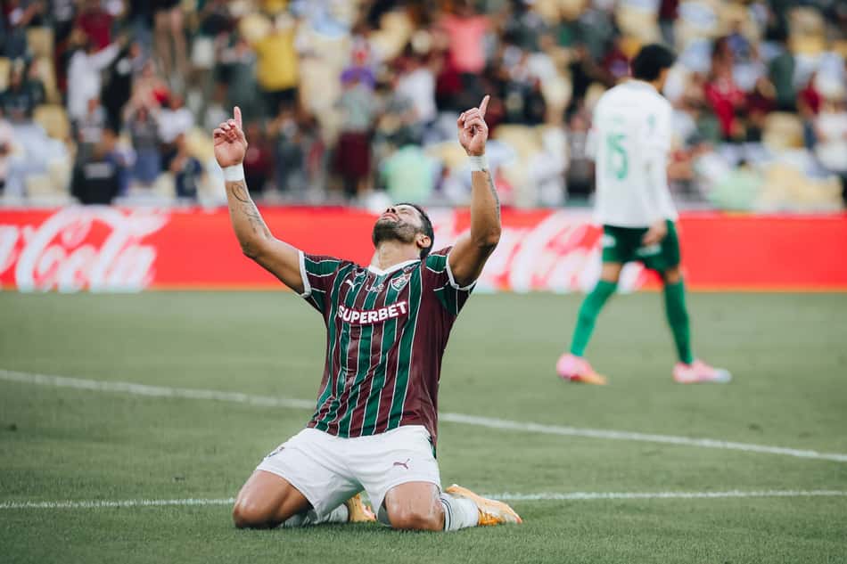 Hulk comemora o gol pelo Fluminense no duelo contra o Palmeiras
