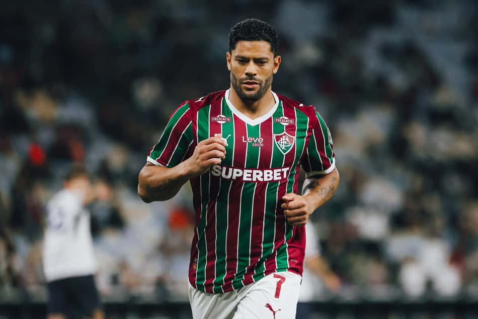 Hulk pelo Fluminense contra o Independiente Rivadavia