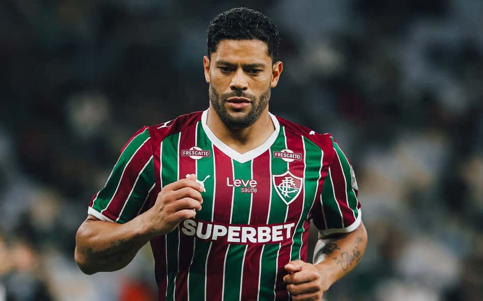 Hulk pelo Fluminense contra o Independiente Rivadavia