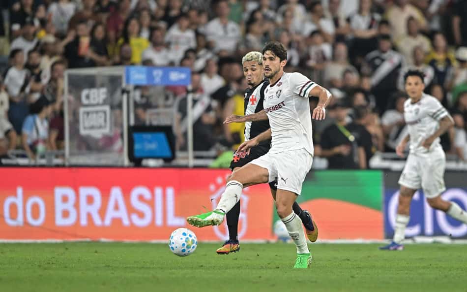 Igor Rabello em ação pelo Fluminense contra o Vasco