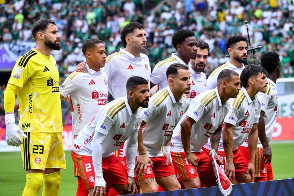 Jogadores do Internacional perfilados