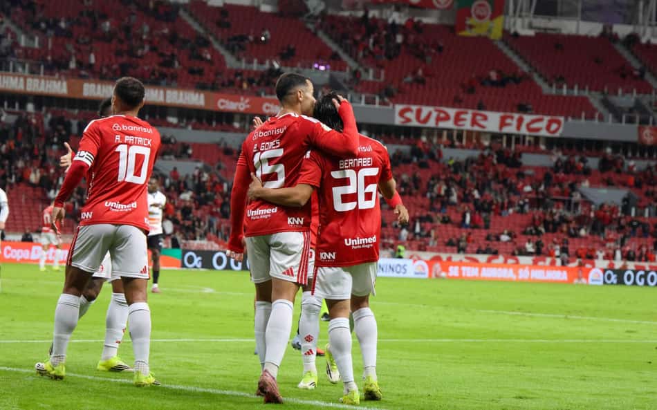 Jogos de hoje: quem joga no futebol e onde assistir ao vivo – segunda-feira (17/08/2026)