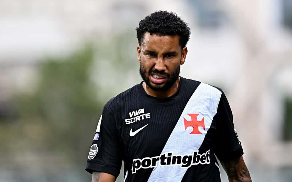 Jair deixa Vasco 0 x 3 Santos com lesão na coxa