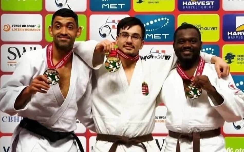 João Vitor Ferreira (na esquerda) foi medalha de prata no histórico Grand Slam de Lausanne (Foto: Instagram)