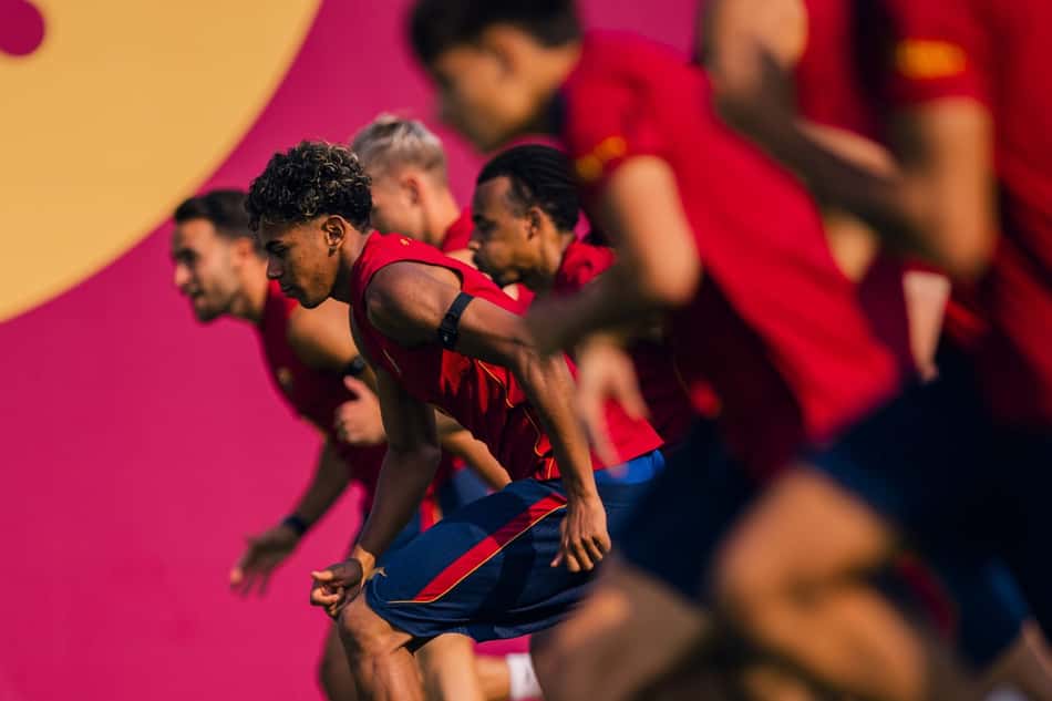 Jogadores do Barcelona em treino na pré-temporada
