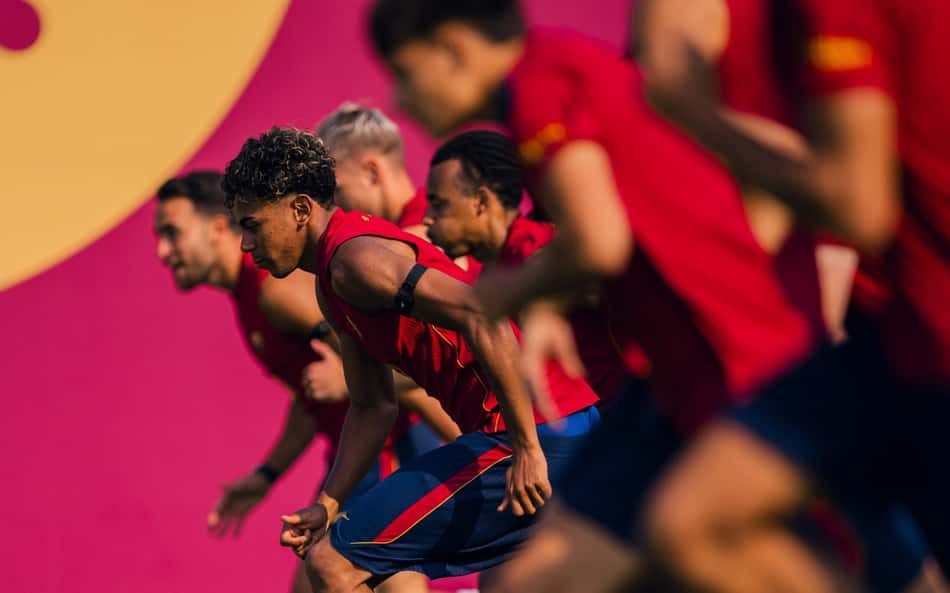 Barcelona busca manter domínio na Espanha e dar salto rumo à Europa