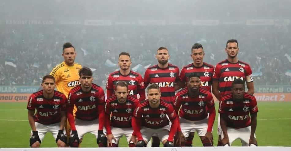 Jogadores do Flamengo perfilados em 2018