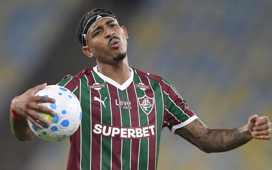 John Kennedy lamenta lance pelo Fluminense