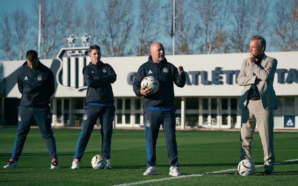 Ex-Flamengo, Sampaoli é demitido de clube argentino após 2 meses