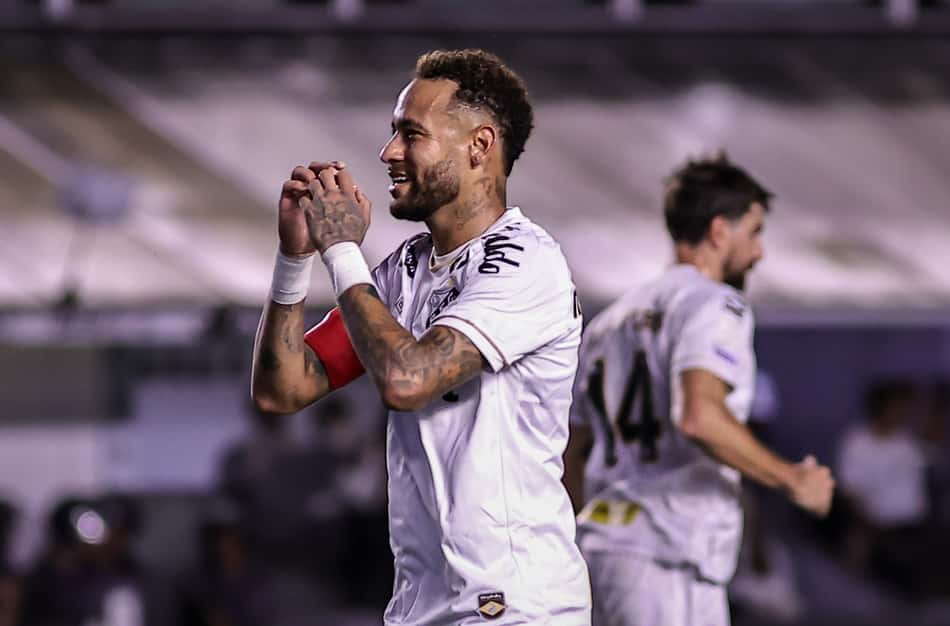 Jornalista compara poder de decisão de Neymar e Memphis Depay (Foto: Fabio Giannelli/AGIF/Folhapress)