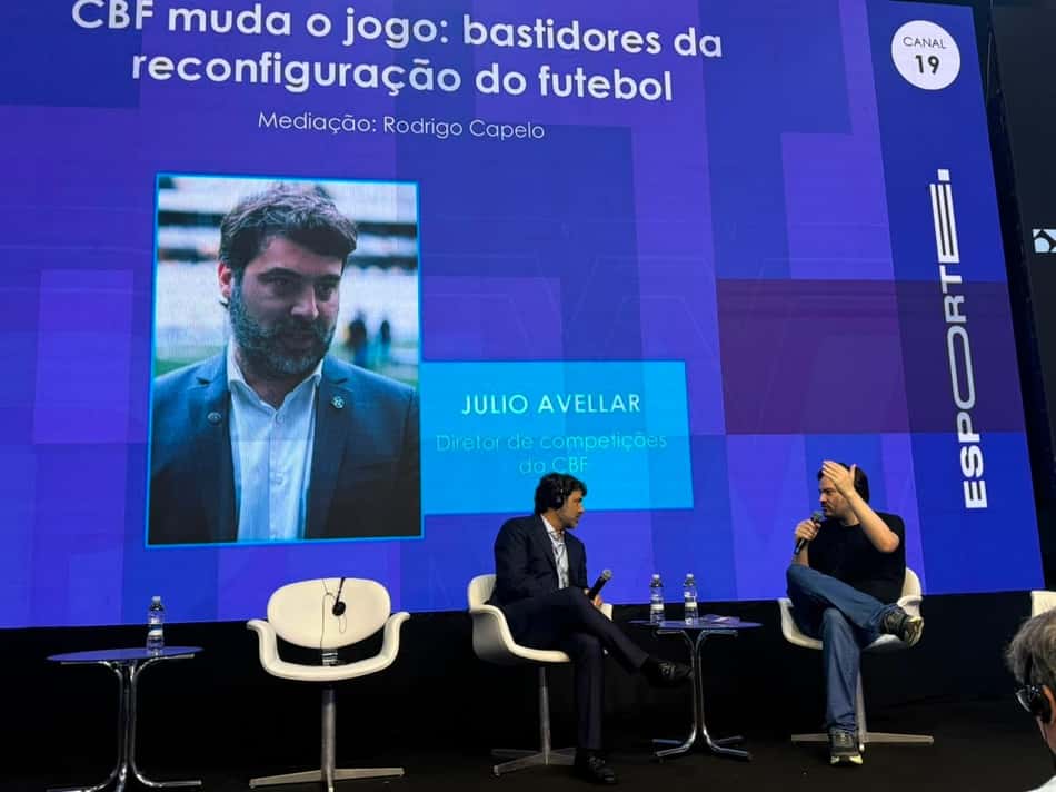 Julio Avellar em palestra no Rio Innovation Week