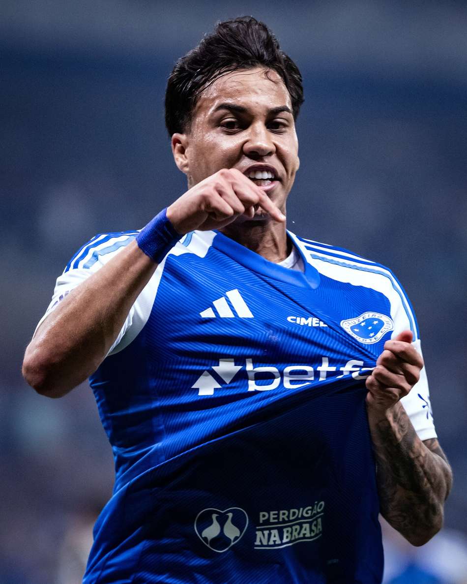 Kaio Jorge comemora gol em Cruzeiro x Atlético-MG