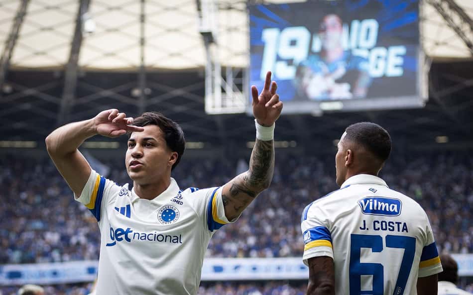 ANÁLISE: Cruzeiro não é brilhante, mas consegue vitória importante antes de decisão