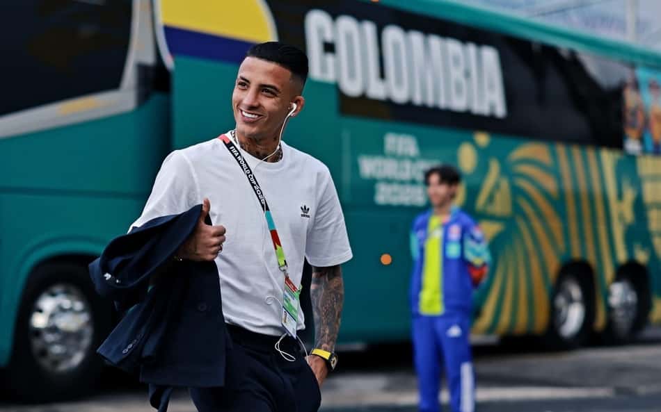 Kevin Castaño chega com a seleção colombiana para jogo da Copa do Mundo de 2026