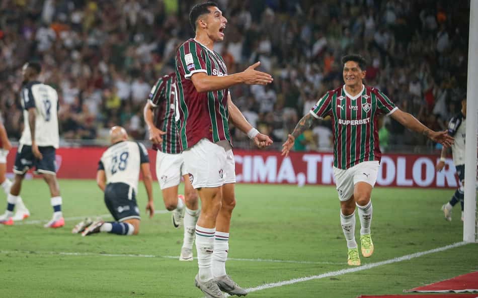 Kevin Serna comemora gol marcado pelo Fluminense contra o Remo, pelo Brasileirão