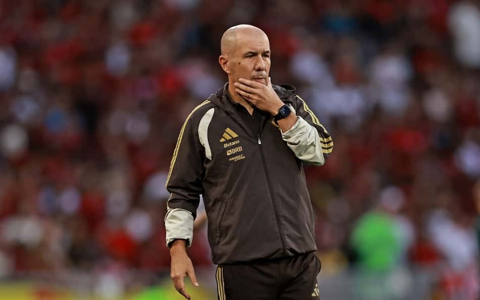 Com mudanças, Jardim define escalação do Flamengo para enfrentar o Botafogo