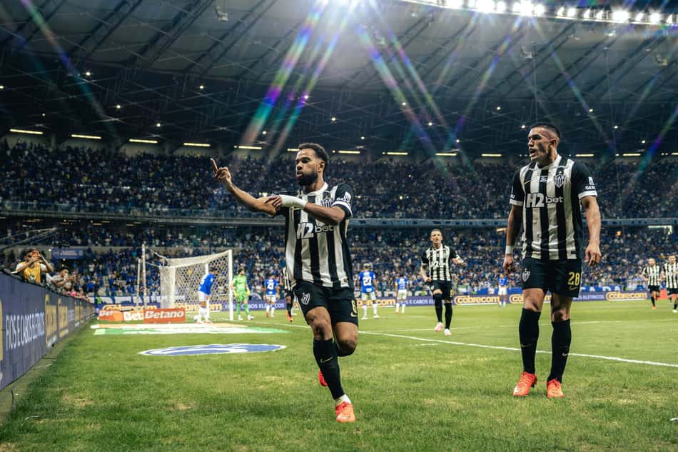 Lodi comemora gol no clássico contra o Cruzeiro (Foto: Pedro Souza / Atlético)