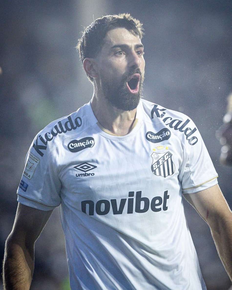Luan Peres marcou um dos gols da vitória do Santos contra o Vasco. (Foto: Reinaldo Campos/ Santos FC)