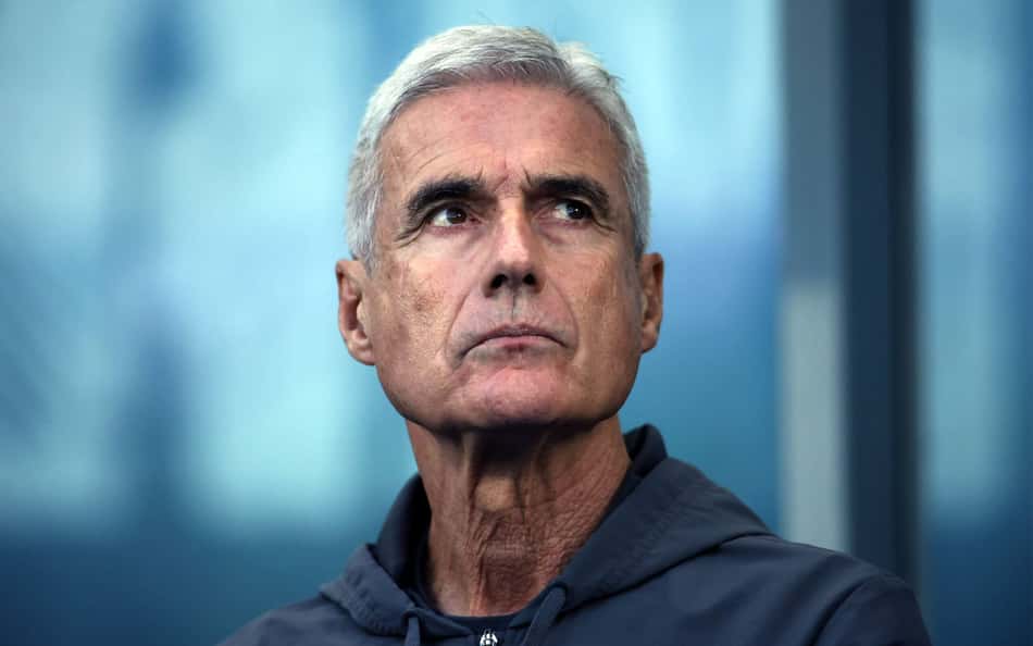 Luís Castro não estava a beira do campo em Bolívar x Grêmio