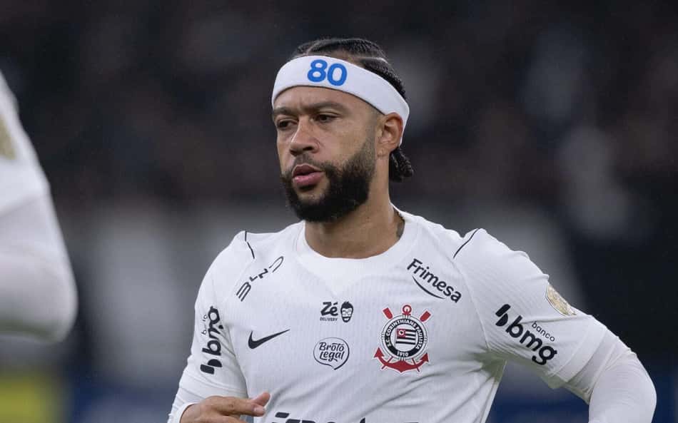 Memphis Depay em partida do Corinthians na Libertadores