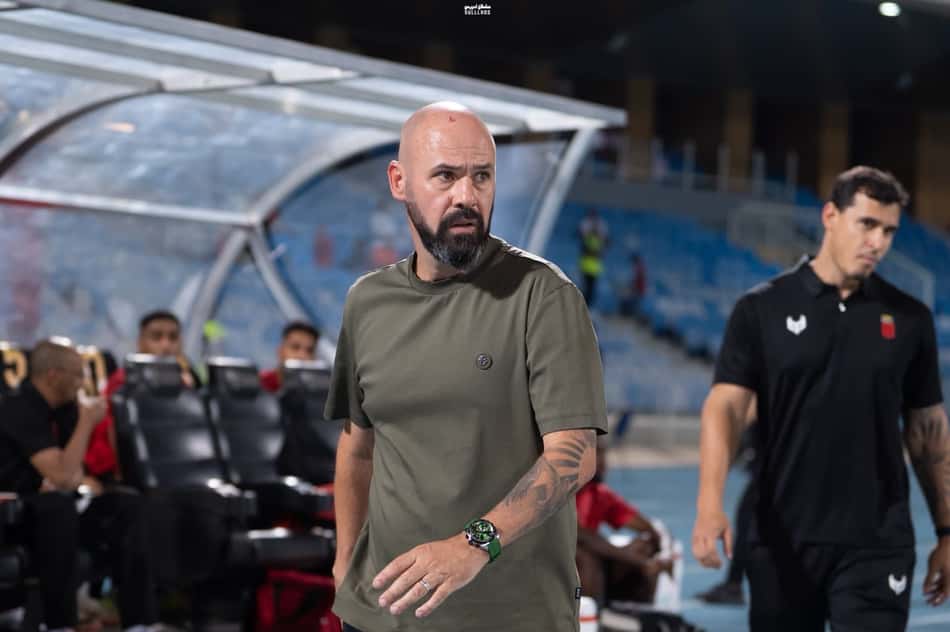 Marcelo Dulac em ação no comando do Al-Riyadh, da Arábia Saudita