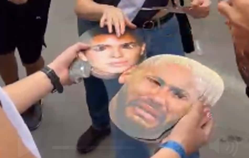 Máscaras de Neymar chorando e Bruna Marquezine