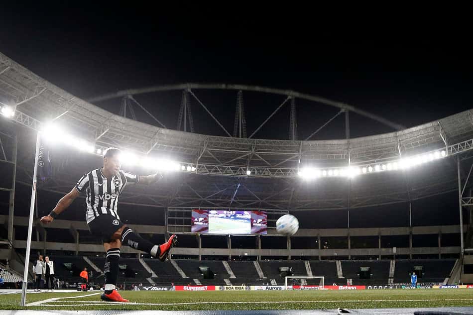 Matheus Martins pode deixar o Botafogo