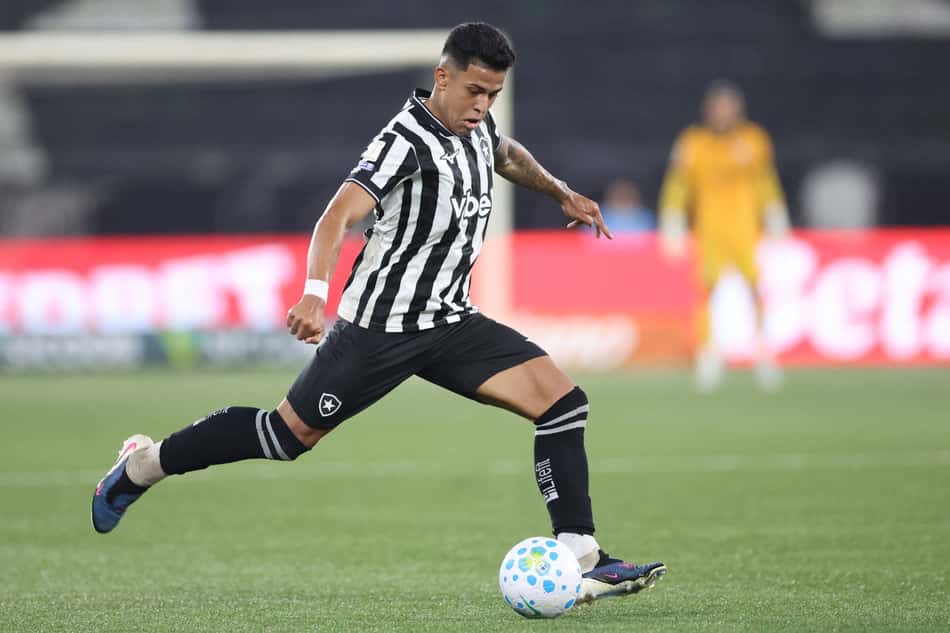 Matheus Martins pode deixar o Botafogo