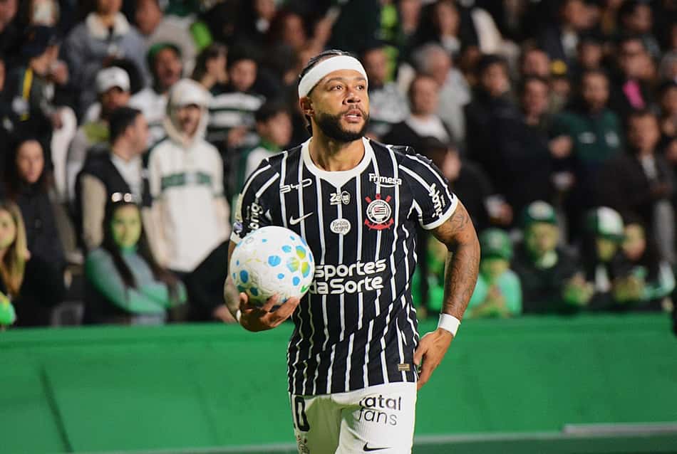 Memphis Depay, do Corinthians, entrou ao longo do segundo tempo