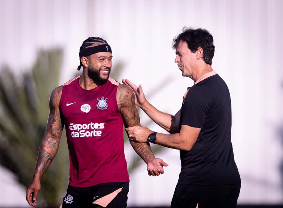 Memphis e Diniz durante atividade