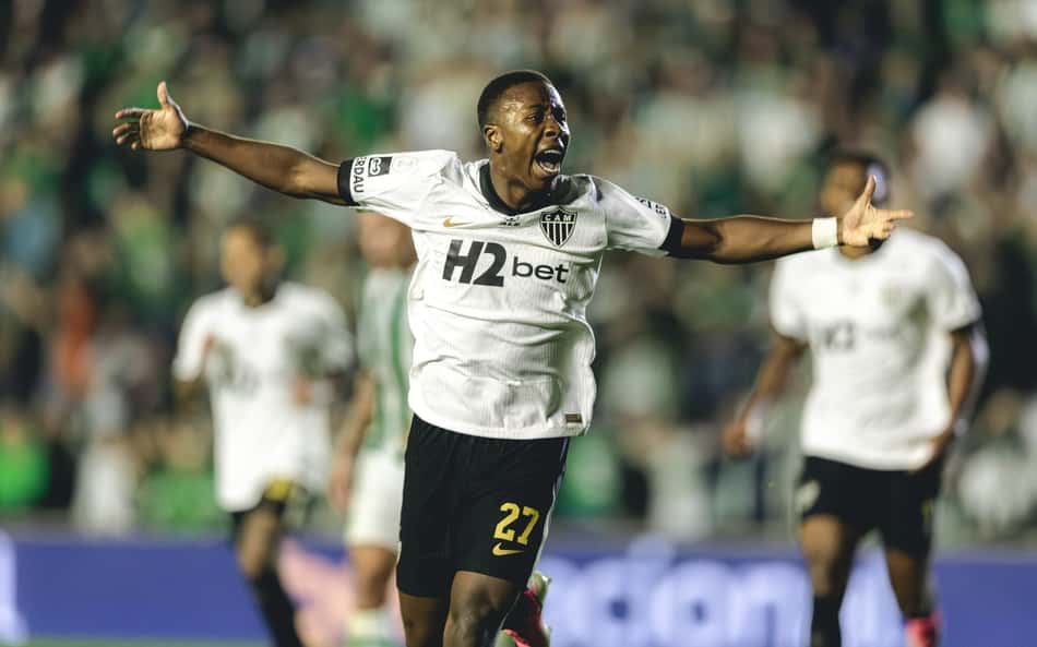 Minda comemora gol (Foto: Pedro Souza / Atlético)