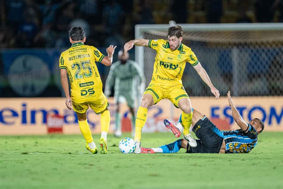 Partida de ida entre o Mirassol e Gremio, valida pelas oitavas de final da Copa do Brasil de 2026, realizada no Estadio Jose Maria de Campos Maia, em Mirassol, neste domingo, 2 de agosto de 2026