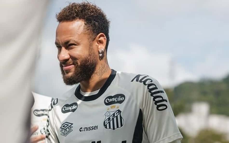 Neymar treina com o elenco do Santos visando jogo contra o Macará. (Foto: Raul Baretta/ Santos FC)