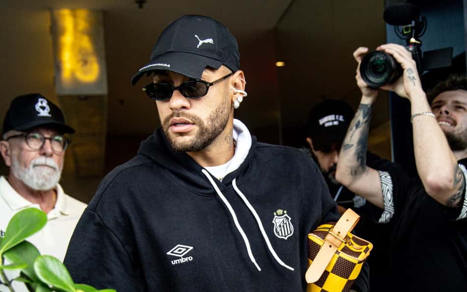 Neymar se pronuncia após atrito com Thiago Mendes em Vasco x Santos