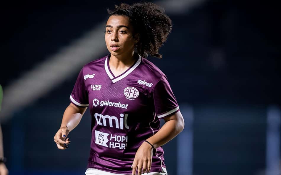 Nat Vendito destaca força coletiva da Ferroviária antes de duelo com Flamengo