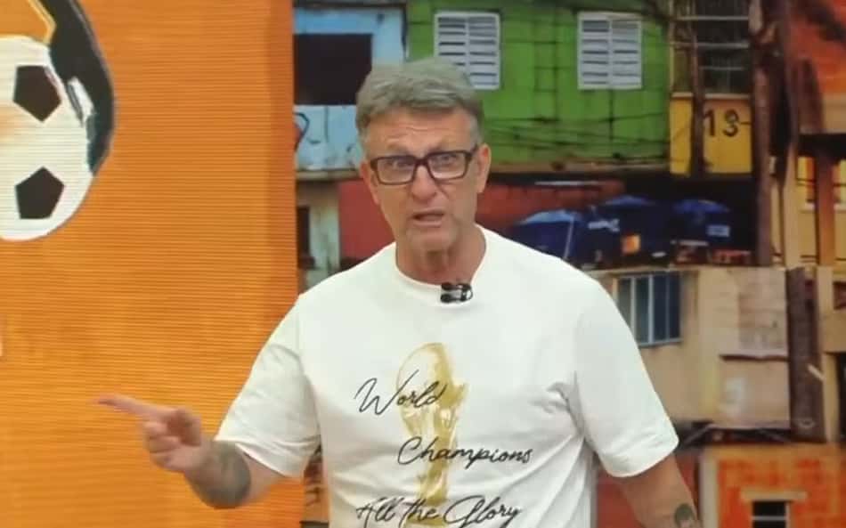 Neto durante o programa Donos da Bola da Band
