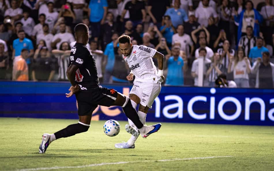Neymar em ação pelo Santos contra o Vasco