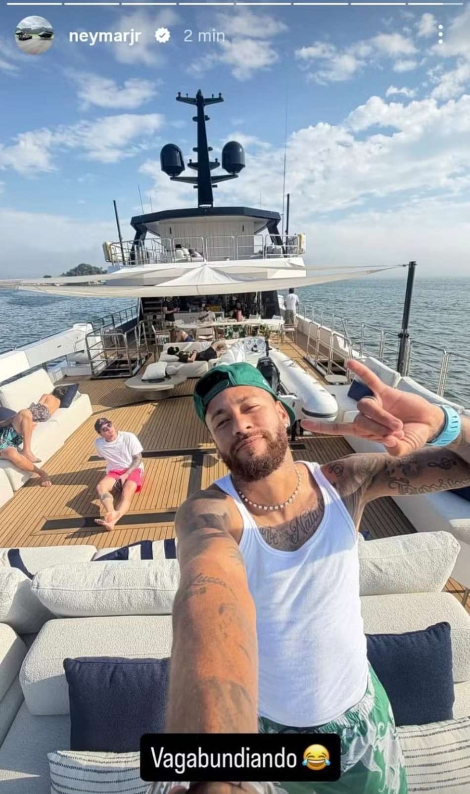 Neymar publica fotos provocando presidente do Remo